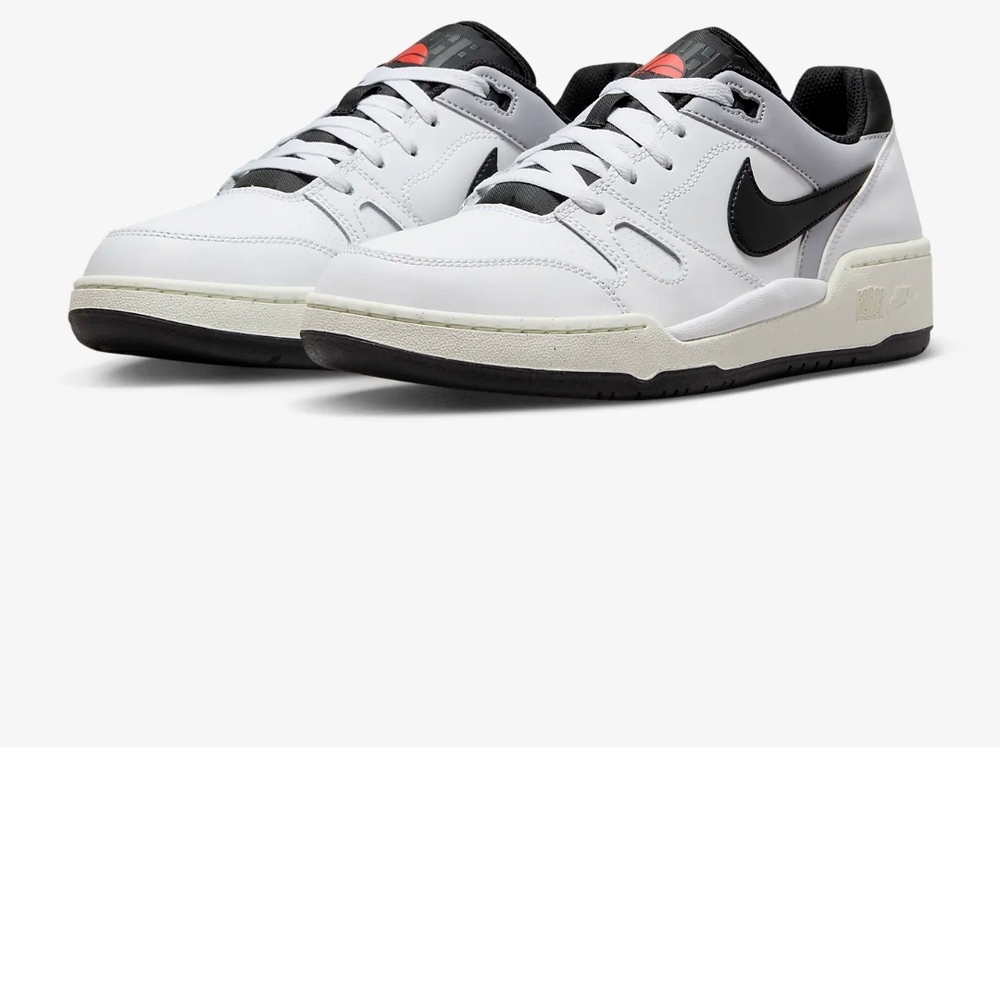 Nike Men's White and Black Sneakers
